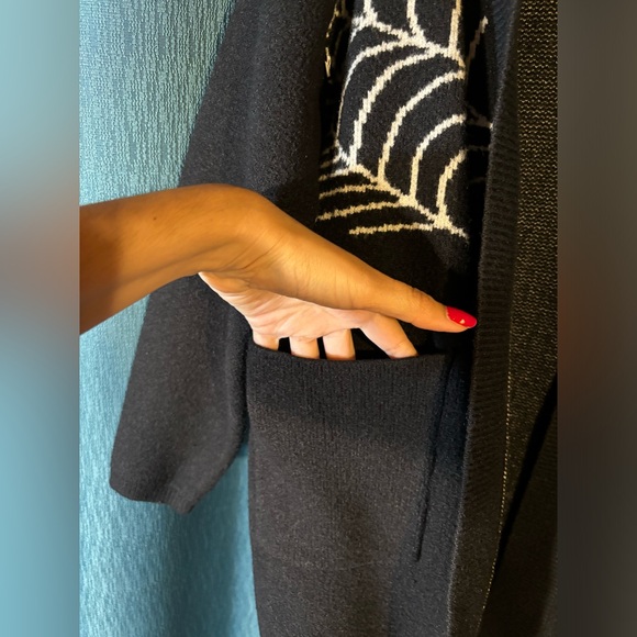 Unique Vintage Spider Web Cardigan - Picture 3 of 8